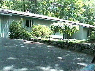Building photograph for 10 ARCH BRIDGE RD